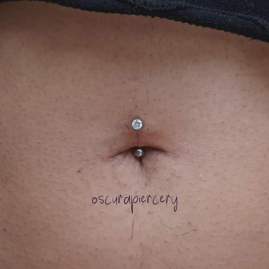 YZA NAVEL CURVE | Implant Grade Titanium | Oscura Piercery | Floating Navel Piercing