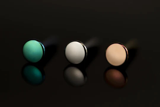 Threadless Titanium Labret Post | Junipurr