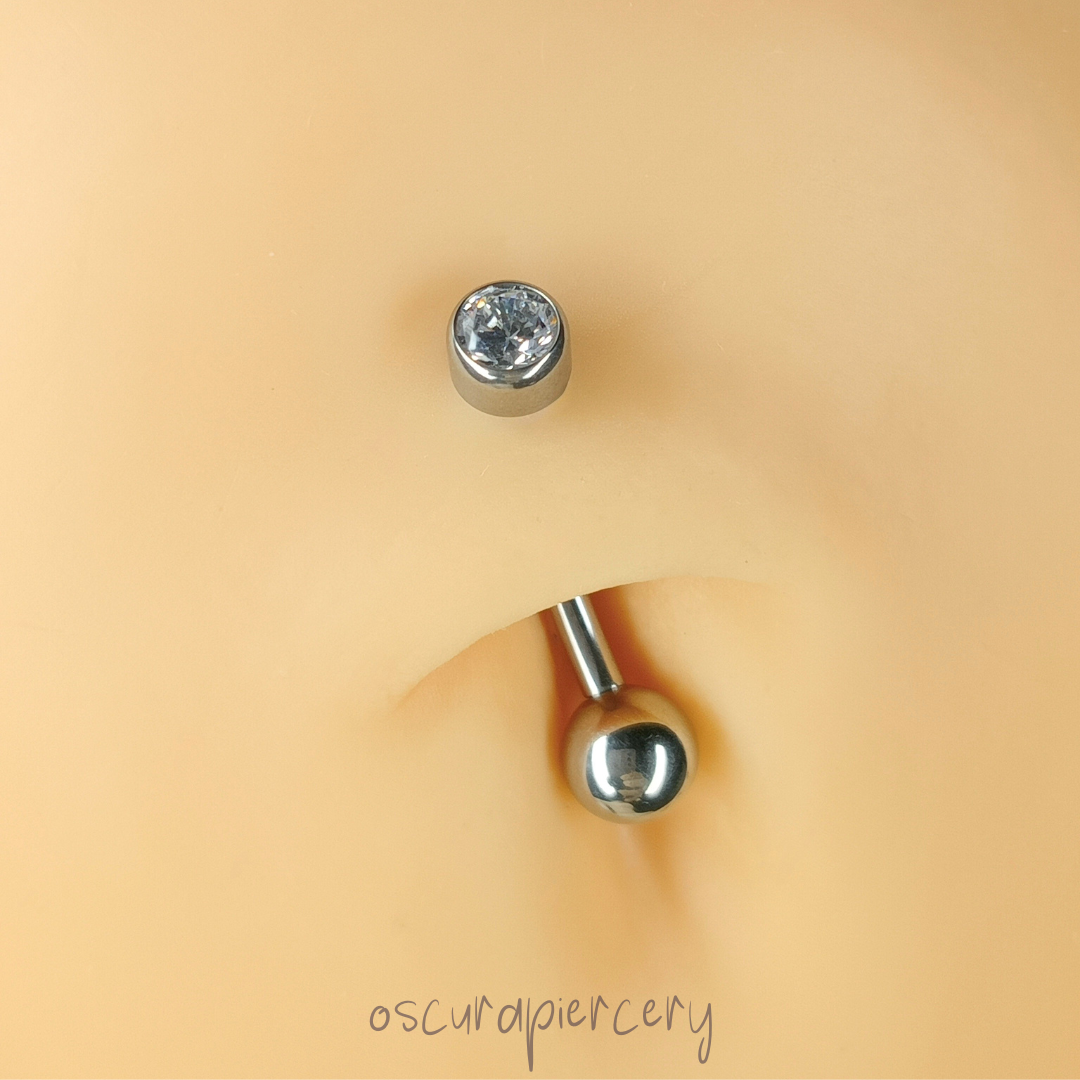YZA NAVEL CURVE | Implant Grade Titanium | Oscura Piercery | Floating Navel Piercing
