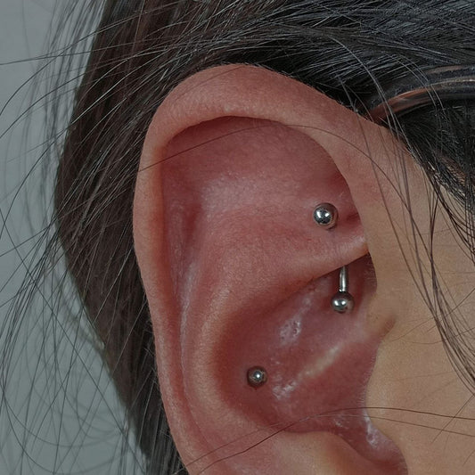 CURVED BARBELL 16G | Rook | Eyebrow | Vertical Labret | Implant Grade Titanium | Oscura Piercery