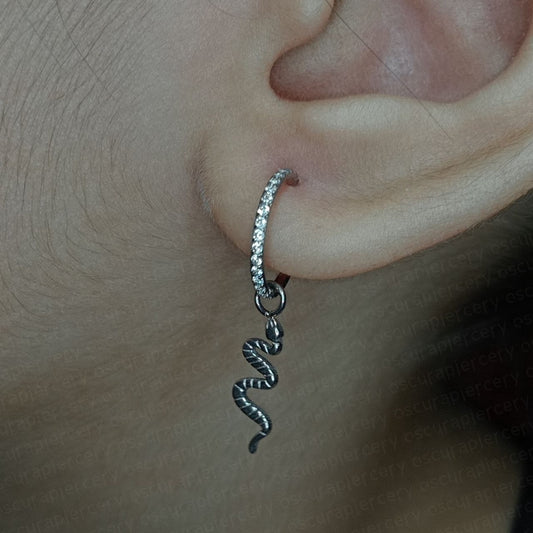 SNAKE CHARM | Implant Grade Titanium | Oscura Piercery