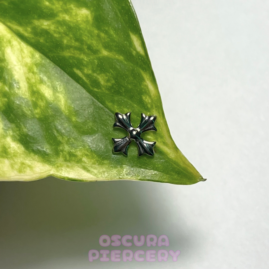 CHROME HEART | Implant Grade Titanium | Oscura Piercery