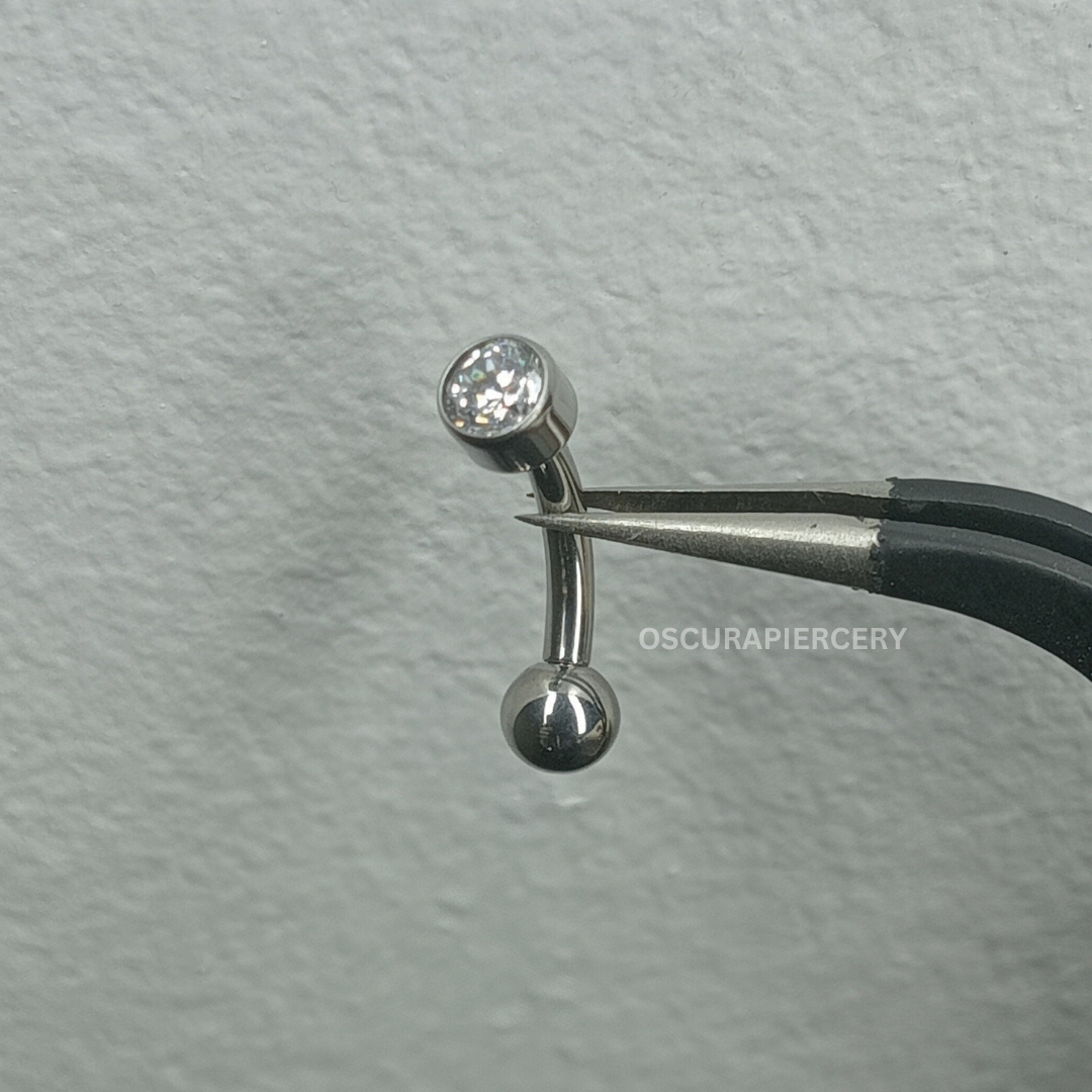 YZA NAVEL CURVE | Implant Grade Titanium | Floating Navel Piercing